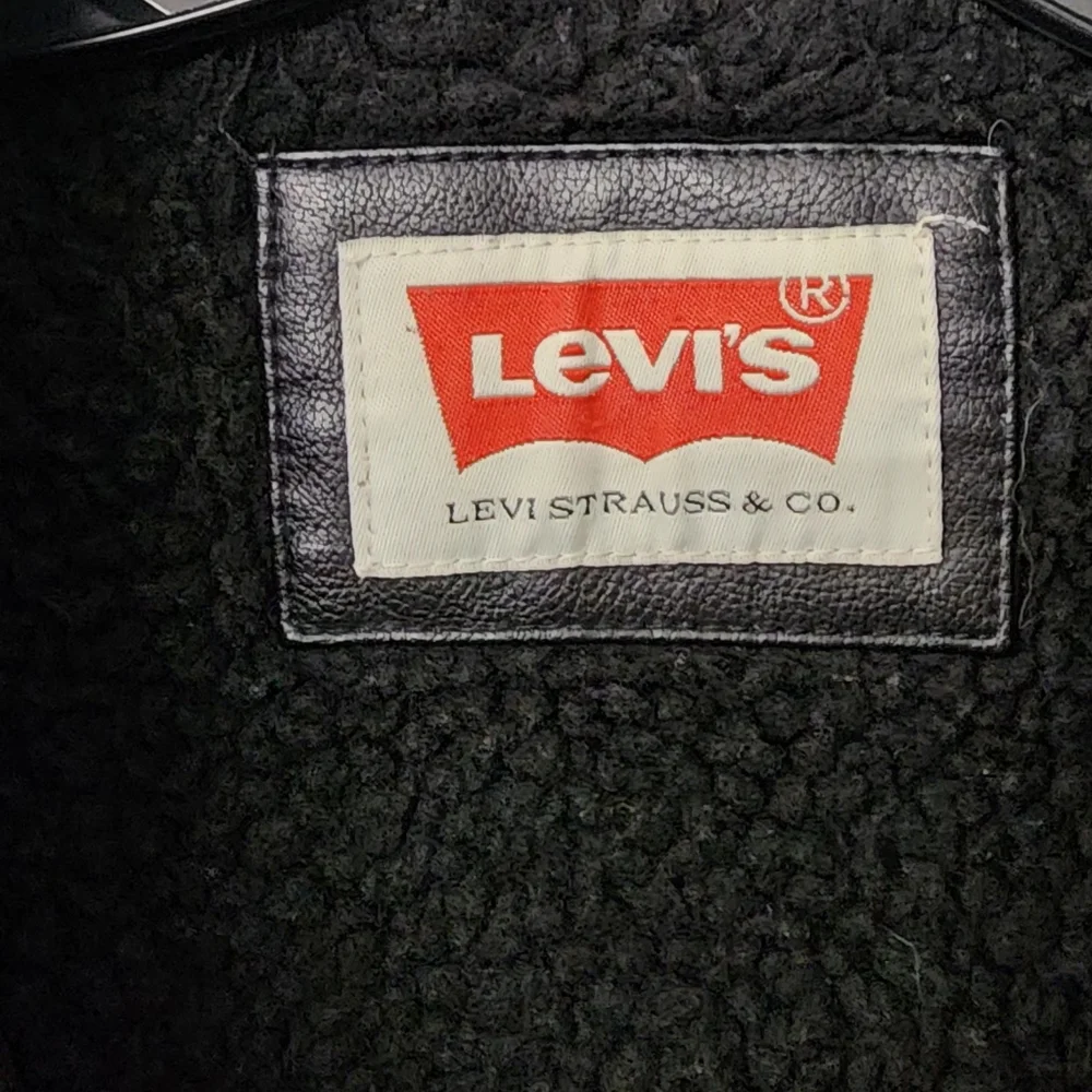 LEVI'S Men's Black Leather Jacket - Picture 3 of 3